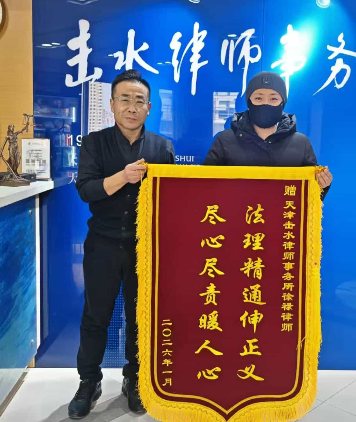 e97db8d99c265265a25f54b6cb238aec.jpg 3f26f94e88b877d19ce1ea97f0b6b68a_compressed.jpg